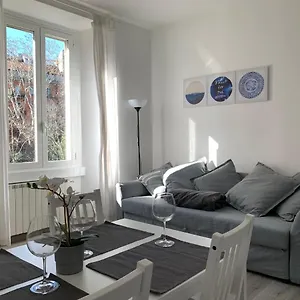 Esclusivo Trilocale Nel Cuore Di Porta Venezia Milaan